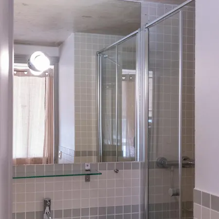 Les Salins Apartment *